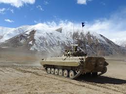 भारतीय सेना ने LAC पर तैनात किए T-90 और T-72 टैंक