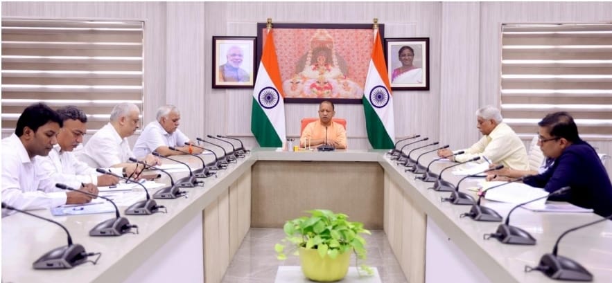 सेफ सिटी परियोजना में बच्चो और बुजुर्गो को भी शामिल किया जाये – योगी आदित्यनाथ