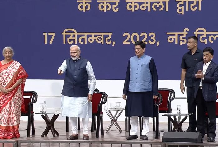 प्रधानमंत्री ने “PM विश्वकर्मा योजना” लॉन्च की ,13 हजार करोड़ का फंड सस्ते दर पर मिलेगा लोन