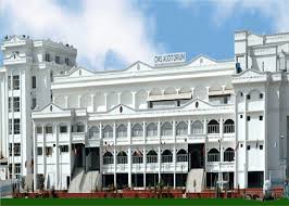 Lucknow : सिटी मोंटेसरी स्कूल में 9वीं के छात्र की हार्ट अटैक से हुई मौत