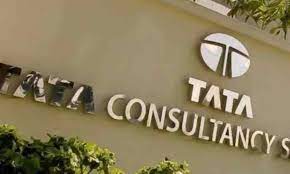 TCS नें किया ब़ड़ा ऐलान , IT फ्रेशर्स के लिए 40000 कर्मचार‍ियों को हायर करेगी कंपनी