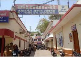 लखनऊ में जज का गला दबाकर हत्या करनें की कोशिश , अदर्ली नें बचाई जान