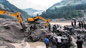 Sikkim Flood : सिक्किम में बाढ़ के बाद मची भारी तबाही से अब तक 56 लोगों की मौत