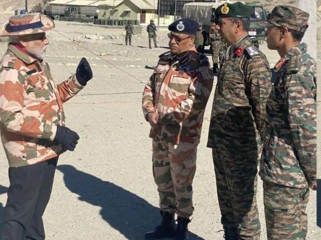 दिवाली मनाने सुरक्षा बलों के साथ हिमाचल प्रदेश के लेप्चा पहुंचे पीएम मोदी