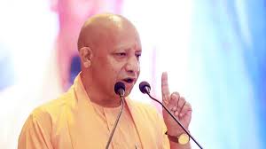 विकास कार्य समय से और गुणवत्तापूर्ण हों: सीएम योगी
