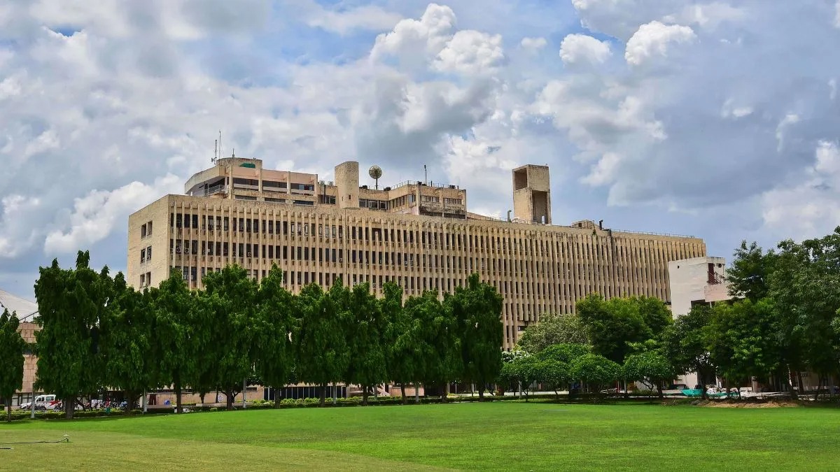 IIT दिल्ली ने 2024 में नए कोर्स शुरू किए, जानें UG, PG की पूरी जानकारी