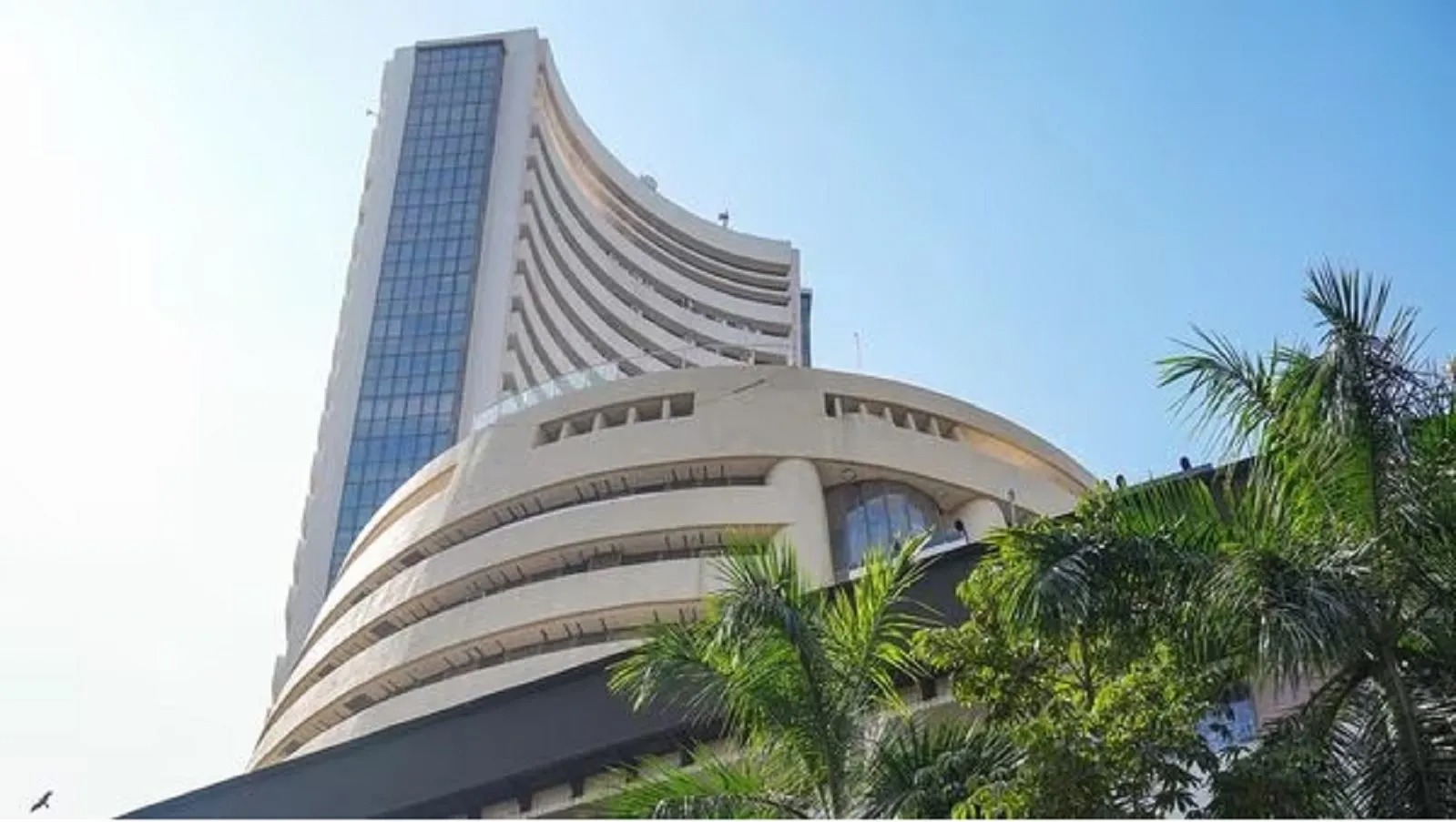शेयर बाजार में गिरावट के साथ क्लोजिंग, मेटल और ऑटो सेक्टर में दिखी मजबूती