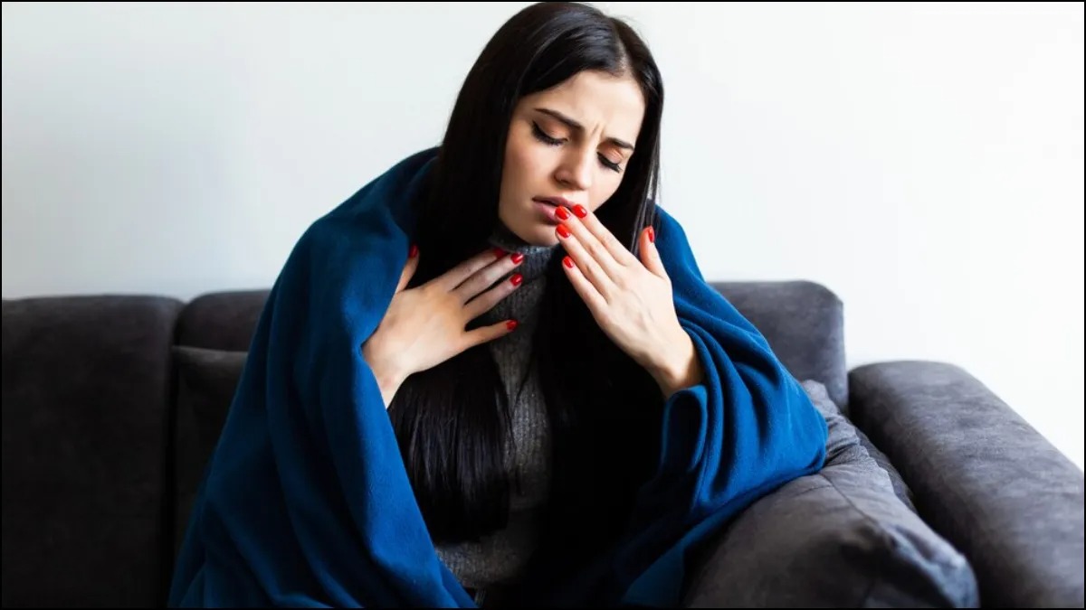 रात में बढ़ती खांसी से कैसे बचें? अपनाएं ये असरदार घरेलू उपाय