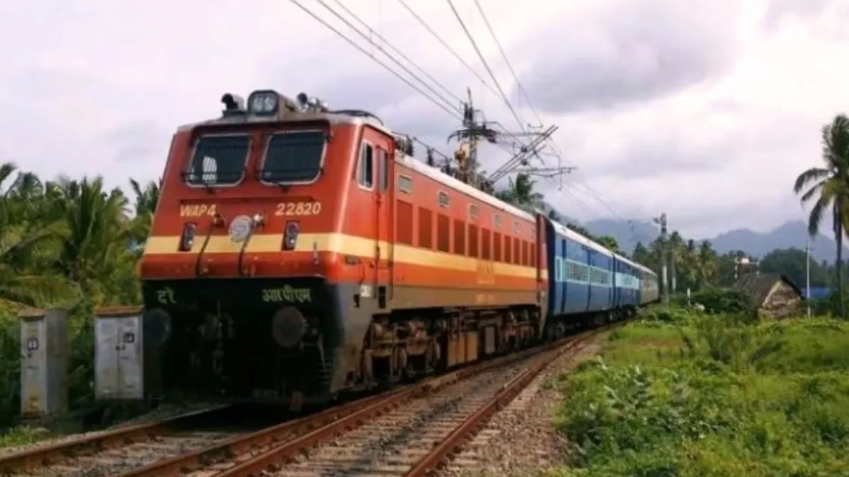 रेलवे में 1000 से अधिक पदों पर भर्ती, न्यूनतम आयु कितनी होनी चाहिए ?