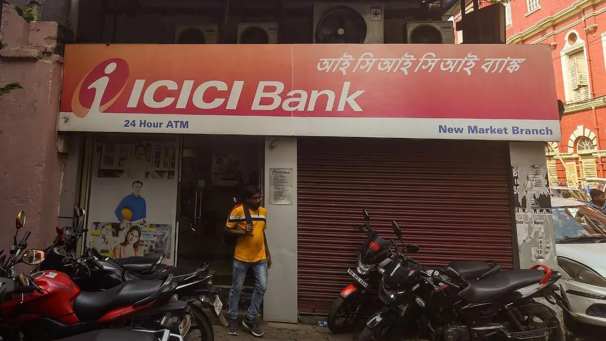 ICICI बैंक ने एफडी और बचत खाते की ब्याज दरों में की कमी, ग्राहकों को झटका