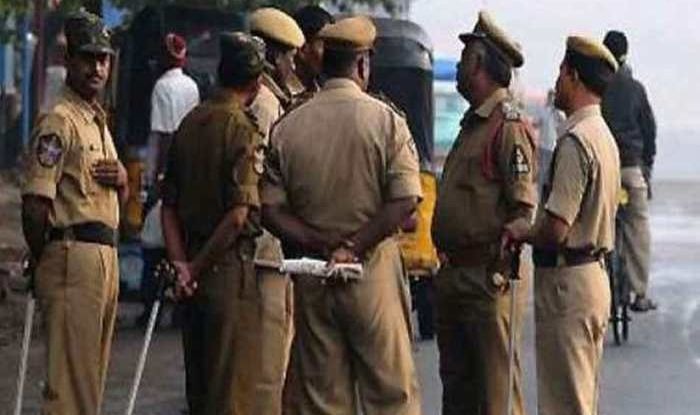 इटावा कथावाचक विवाद पर डीजीपी की सख्ती, उपद्रवियों की संपत्ति से वसूली की तैयारी, अब तक 23 गिरफ्तार