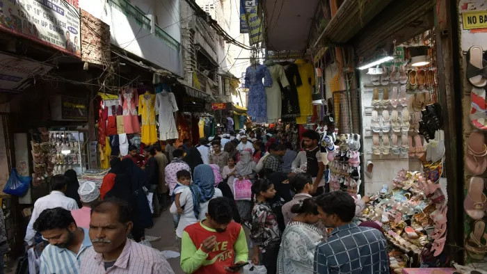 वाराणसी : दालमंडी सड़क चौड़ीकरण विवाद पर स्थानीय नाराज़गी के बीच PWD का बड़ा फैसला, बदल सकती है पूरी योजना l