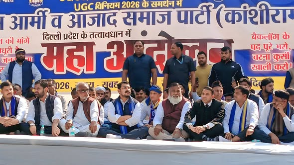 UGC विवाद पर जंतर-मंतर से गरजे चंद्रशेखर आजाद, सभी दलों के अध्यक्षों को दी खुली बहस की चुनौती