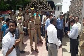 लखनऊ में बिजली चोरी पकड़ने गई टीम पर जानलेवा हमला