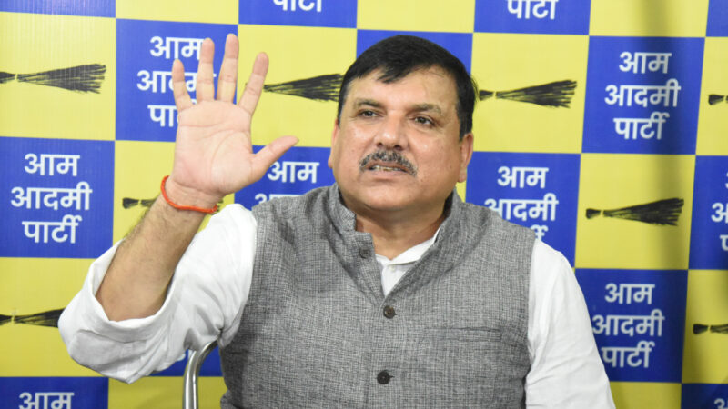 ​मोदी सरकार भ्रष्ट ट्रस्ट को भंग क्यों नहीं कर रही? चंपत राय को तुरंत किया जाए गिरफ्तार: संजय सिंह