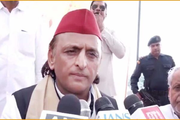 राम मंदिर दान विवाद पर अखिलेश यादव का भाजपा पर हमला, बोले- सनातन समाज आहत, सरकार ने खोई विश्वसनीयता