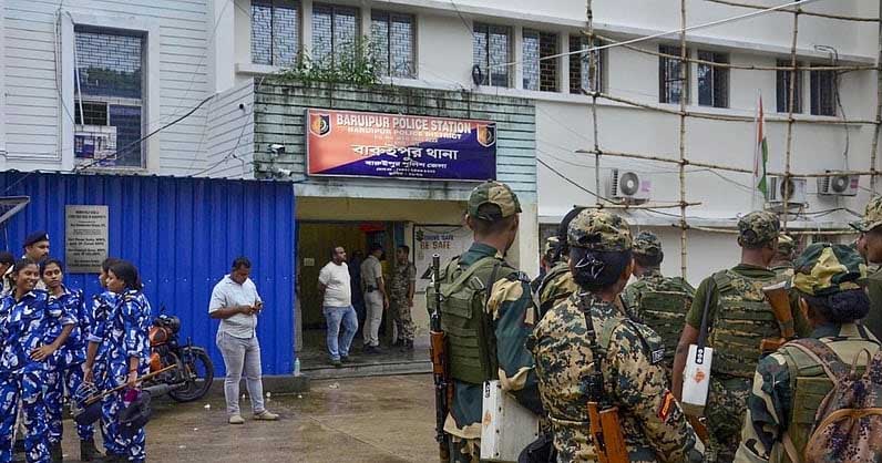 बरुईपुर रेप-मर्डर केस: सीन रिक्रिएशन के दौरान भागने की कोशिश में मुख्य आरोपी प्रभास मंडल ढेर, पुलिस की जवाबी फायरिंग में मौत