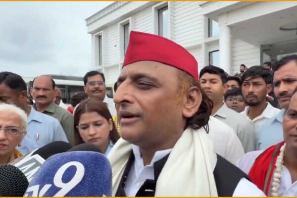 ‘राम मंदिर के सभी कर्मचारियों की CDR जांच हो, 99.9% भाजपा से जुड़े मिलेंगे’: अखिलेश यादव