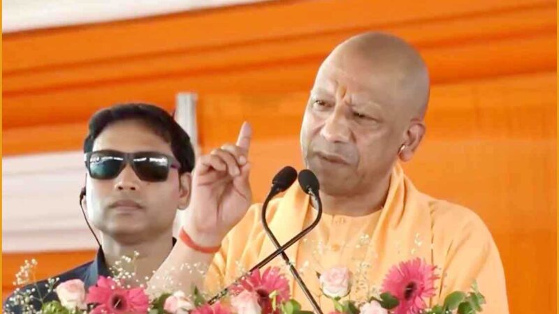 हनुमानगढ़ी की सीढ़ियों पर नमाज का जिक्र कर सीएम योगी का सपा-कांग्रेस पर हमला, बोले- जामा मस्जिद में हनुमान चालीसा पढ़वा सकते हैं क्या?