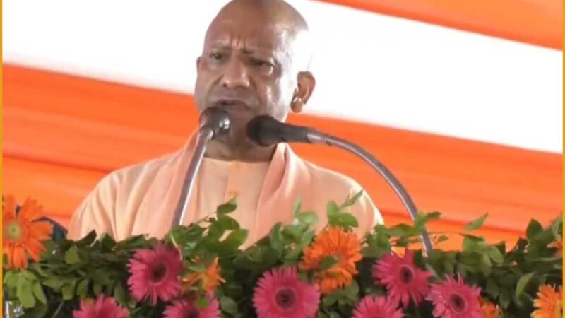 महिला उद्यमिता से बदल रही उत्तर प्रदेश की ग्रामीण अर्थव्यवस्था, योगी सरकार की योजनाओं ने दी आत्मनिर्भरता को नई उड़ान