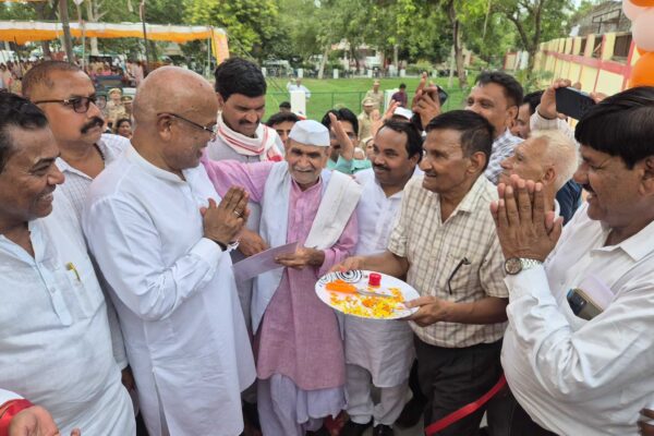 जालौन को दोहरी सौगात: जलशक्ति मंत्री स्वतंत्र देव सिंह ने पेंशनर्स भवन और आधुनिक तरणताल का किया लोकार्पण