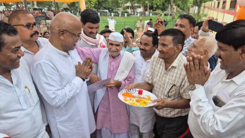 जालौन को दोहरी सौगात: जलशक्ति मंत्री स्वतंत्र देव सिंह ने पेंशनर्स भवन और आधुनिक तरणताल का किया लोकार्पण