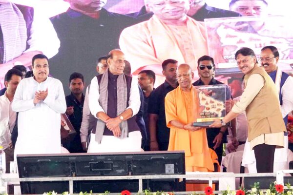 राष्ट्रीय राजमार्ग परियोजनाओं के लोकार्पण समारोह में शामिल हुए डॉ. राजेश्वर सिंह, बोले- लखनऊ–कानपुर एक्सप्रेस-वे सरोजनीनगर के विकास का नया द्वार