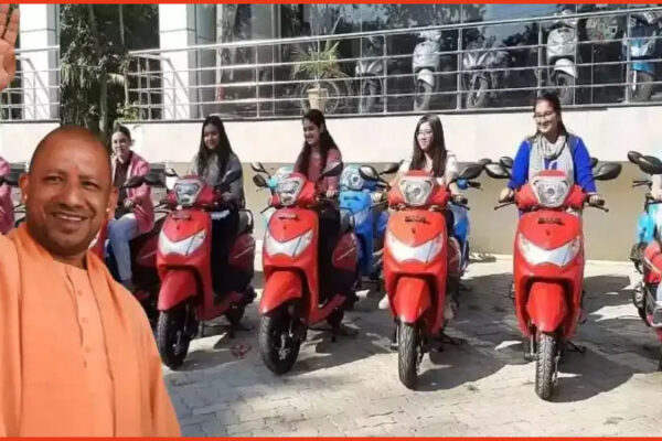 यूपी की 50 हजार मेधावी छात्राओं को मिलेगा मुफ्त स्कूटी का तोहफा, रानी लक्ष्मीबाई योजना को कैबिनेट की मंजूरी