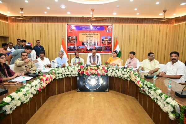 ‘तहसील, थाना और ब्लॉक की कार्यशैली सुधरेगी तो सरकार की छवि भी निखरेगी’ : केशव प्रसाद मौर्य