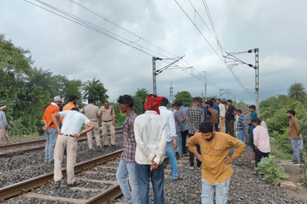 नरसिंहपुर हादसा: 25 वर्षीय महिला ने मासूम बेटी के साथ दी जान, पुलिस हर पहलू की जांच में जुटी