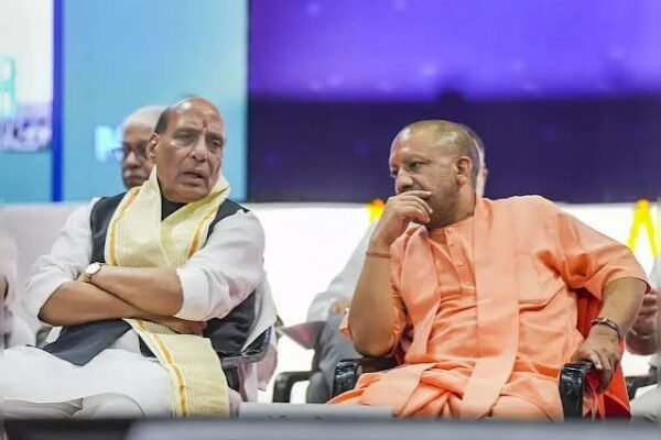 मुख्यमंत्री योगी आदित्यनाथ ने पूरे हिंदुस्तान में प्रदेश की एक नई पहचान बनाई है – राजनाथ सिंह
