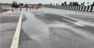 लखनऊ-कानपुर एक्सप्रेसवे फिर बेहाल! उखड़ी सड़क, धंसा डामर और डिवाइडर में दरार