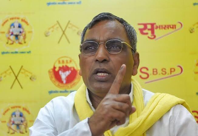 राजभर की अखिलेश को नसीहत ‘सत्ता से पहले सपा को बचाने की सोचिए.