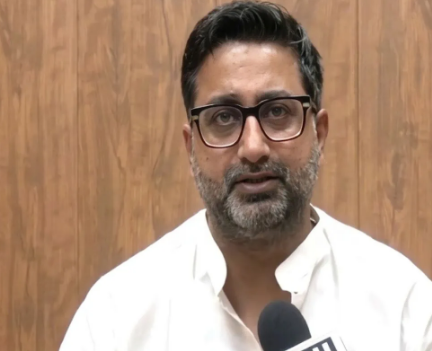 ‘2027 में सपा को अपनी हार साफ दिख रही’, दानिश आजाद अंसारी का अखिलेश यादव पर तीखा हमला
