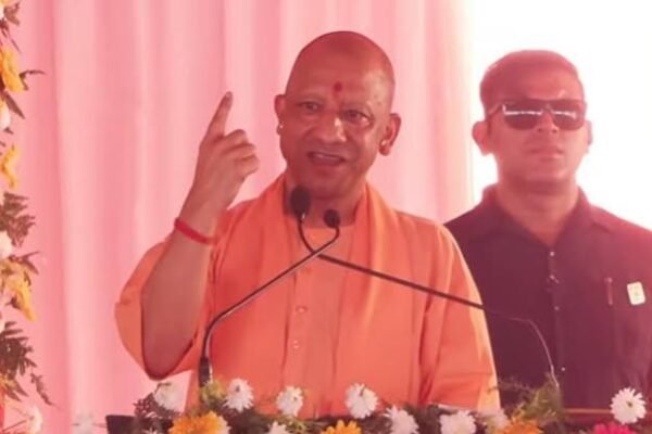 ‘बंदूक की राजनीति अब नहीं चलेगी’, मेरठ में सीएम योगी का सपा-कांग्रेस पर बड़ा हमला