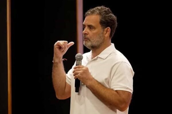 SIR विवाद पर राहुल गांधी का बड़ा हमला, बोले- ‘वोट चोरी’ के बाद पाप धोने के लिए लाया गया SIR