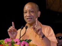 जनता दर्शन में CM योगी ने सुनीं 150 लोगों की फरियाद, अधिकारियों को त्वरित समाधान के निर्देश