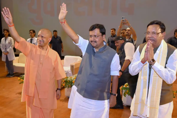 2024 की हार से BJP ने लिया सबक! 2027 में आधे विधायकों के टिकट पर संकट?