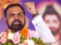 सनातन धर्म सम्मेलन में CM का हुंकार, धर्म और राष्ट्र के मुद्दे पर दिया बड़ा संदेश