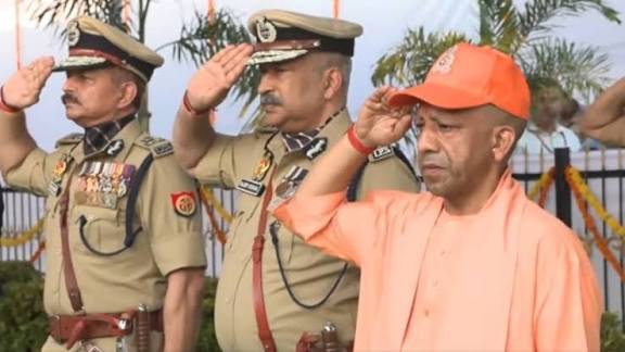 दिवाली पर यूपी पुलिस को योगी सरकार की सौगात, 134% बढ़ा भत्ता, जानिए किसे मिलेगा फायदा
