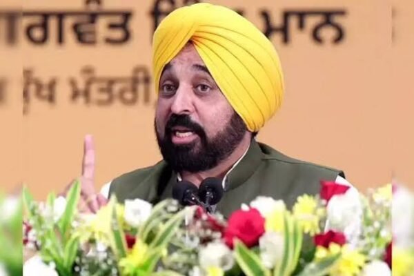 Birthday Special: कॉमेडियन से मुख्यमंत्री तक, 11 साल में कैसे बदली भगवंत मान की जिंदगी?