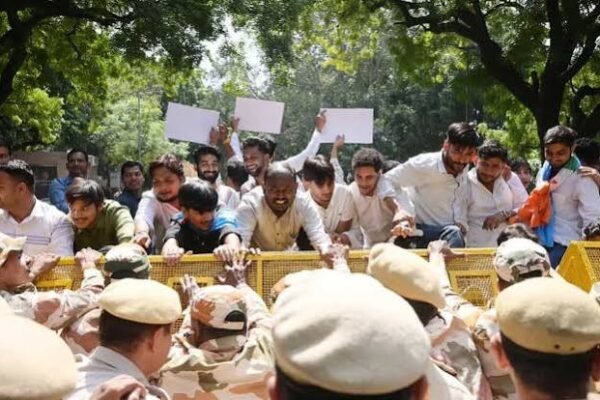 CEC ज्ञानेश कुमार के खिलाफ प्रदर्शन मामले में दिल्ली पुलिस की बड़ी कार्रवाई, 3 FIR दर्ज